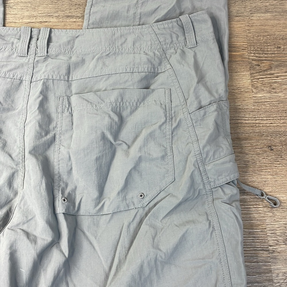 Mountain Hardwear Men's Cargo Pants in Gray - Picture 11 of 12
